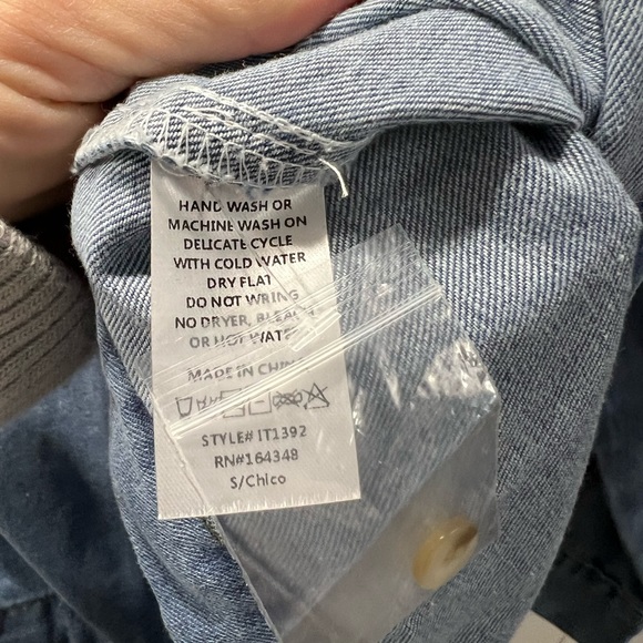 NWT First Love|Denim Button Down|Size Small - Picture 4 of 6